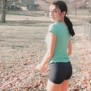 Girls size 8 active wear shorts jegging material